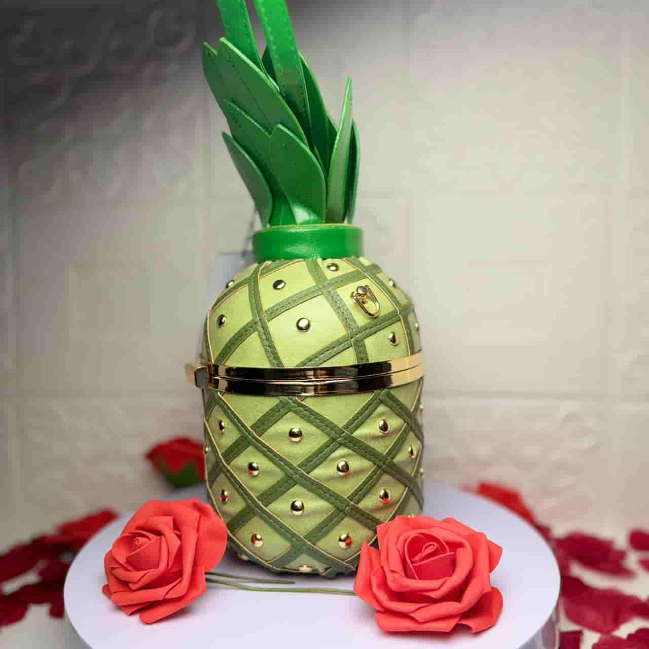 Madame Tropic (green)